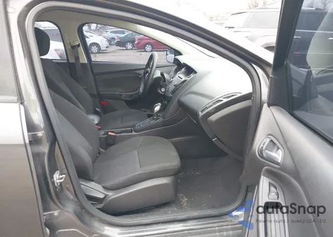 2015 Ford Focus Se z USA, uszkodzony, nr VIN 1FADP3K24FL318942